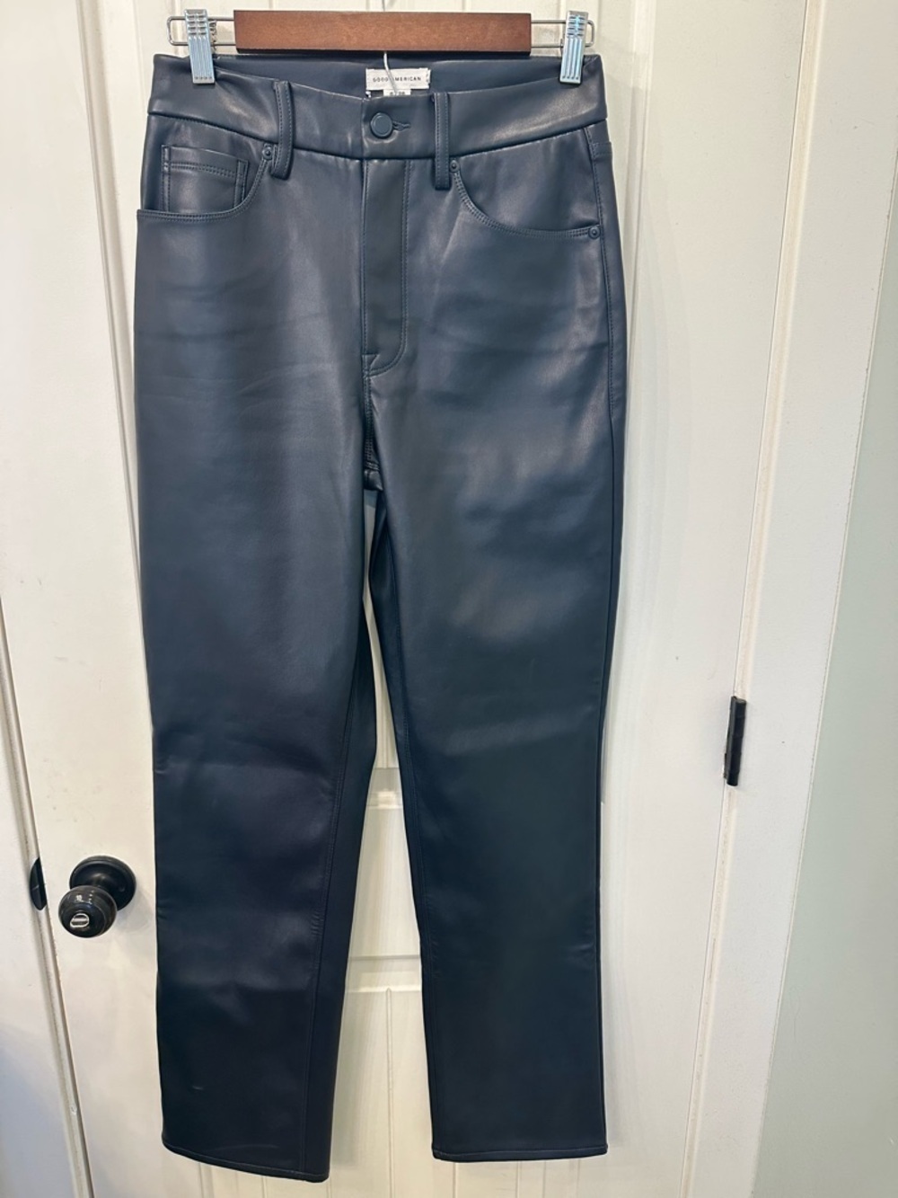 Good American Better Than Leather Straight Leg Pant Blue Size 6 Edgy 90’s